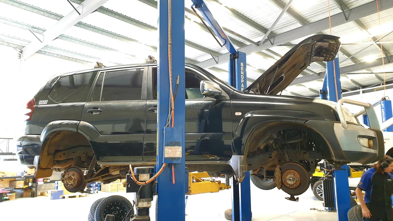 2 Inch 50mm Formula 4x4 ReadyStrut Lift Kit to suit Toyota Prado 120 & 150 Series 2002-on & FJ Cruiser 2006-2018