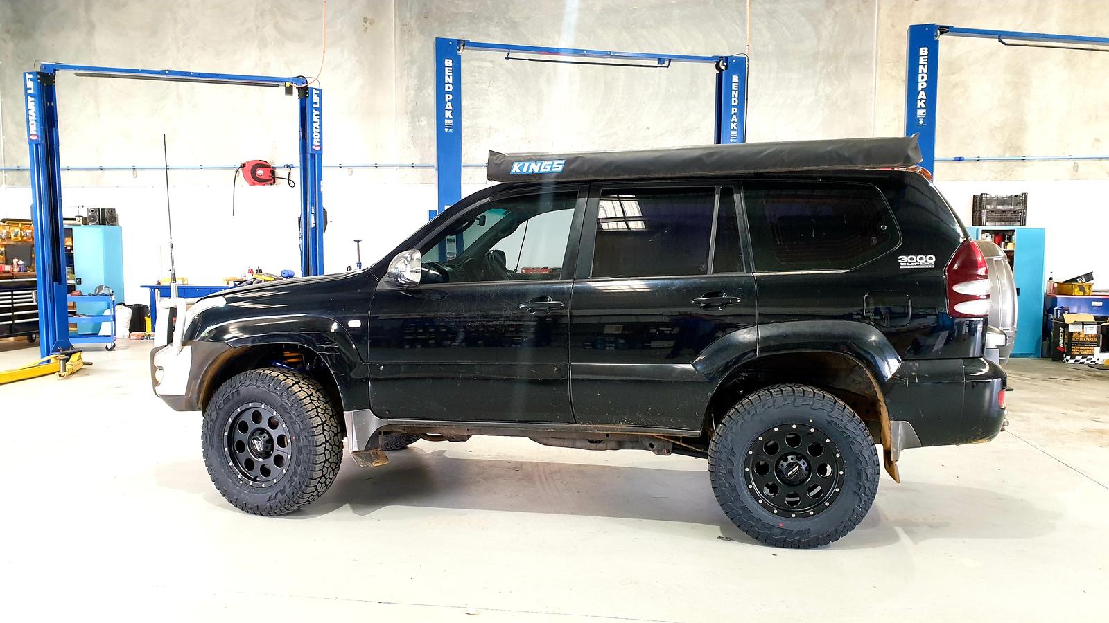 2 Inch 50mm Formula 4x4 ReadyStrut Lift Kit to suit Toyota Prado 120 & 150 Series 2002-on & FJ Cruiser 2006-2018