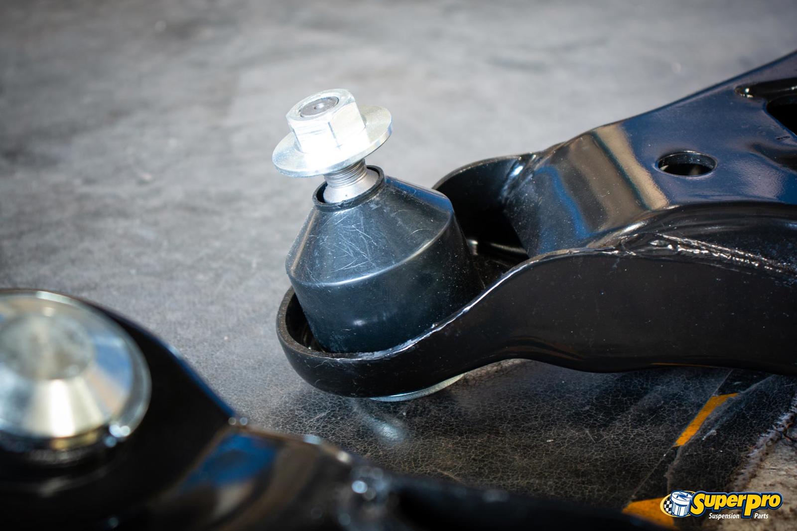 Front Lower Standard Control Arm Kit including Ball Joints to suit Ford Ranger & Mazda BT50