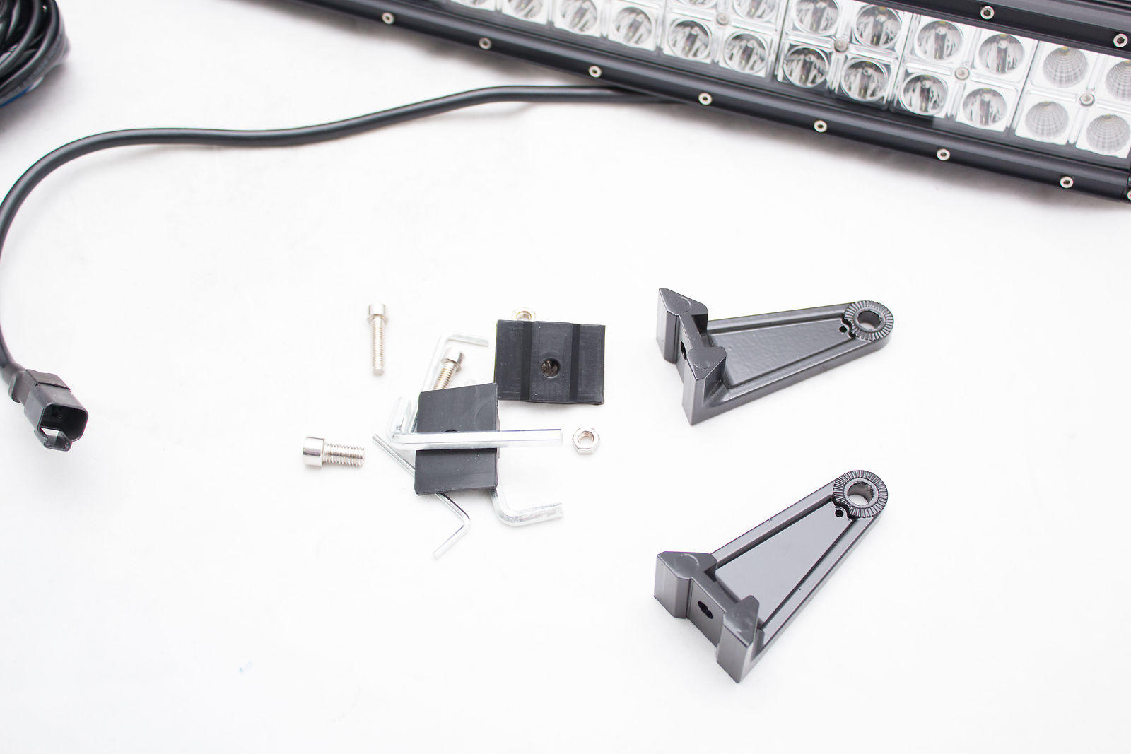 Outdoor Front Heavy Duty 4WD LED Light Bar 72W