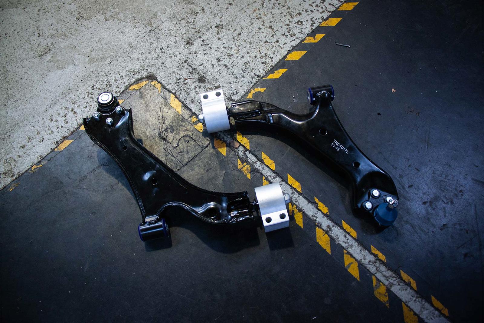 Front Lower Control Arm Assembly Kit including Ball Joints to suit Holden Captiva 06-18