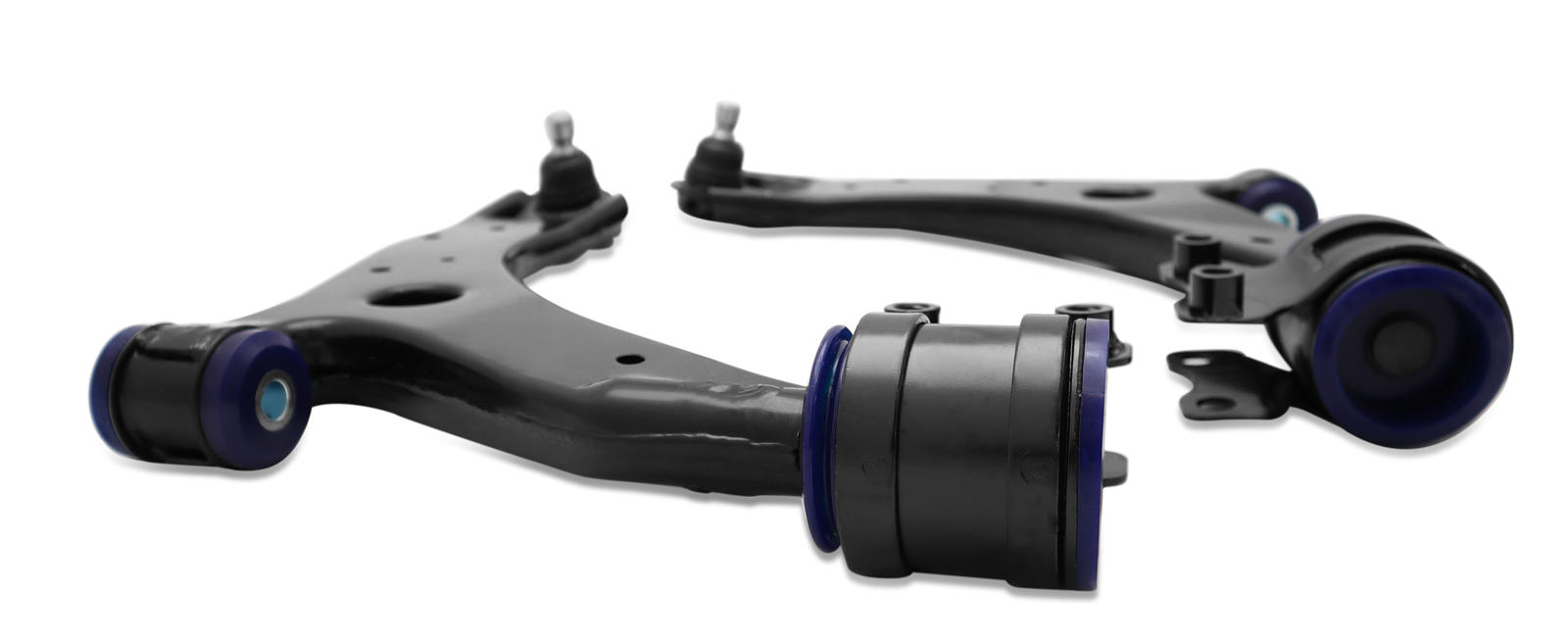 Front Lower Control Arm Set w/ Bushings